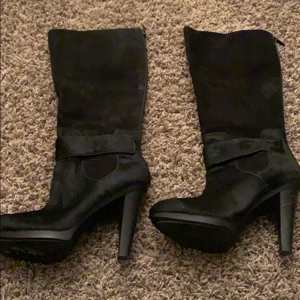 Black boots